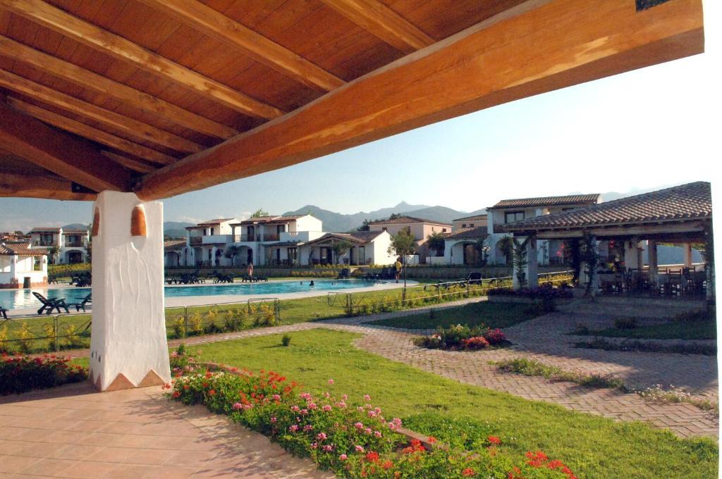 Aparthotel Le Tre Querce San Teodoro  Esterno foto