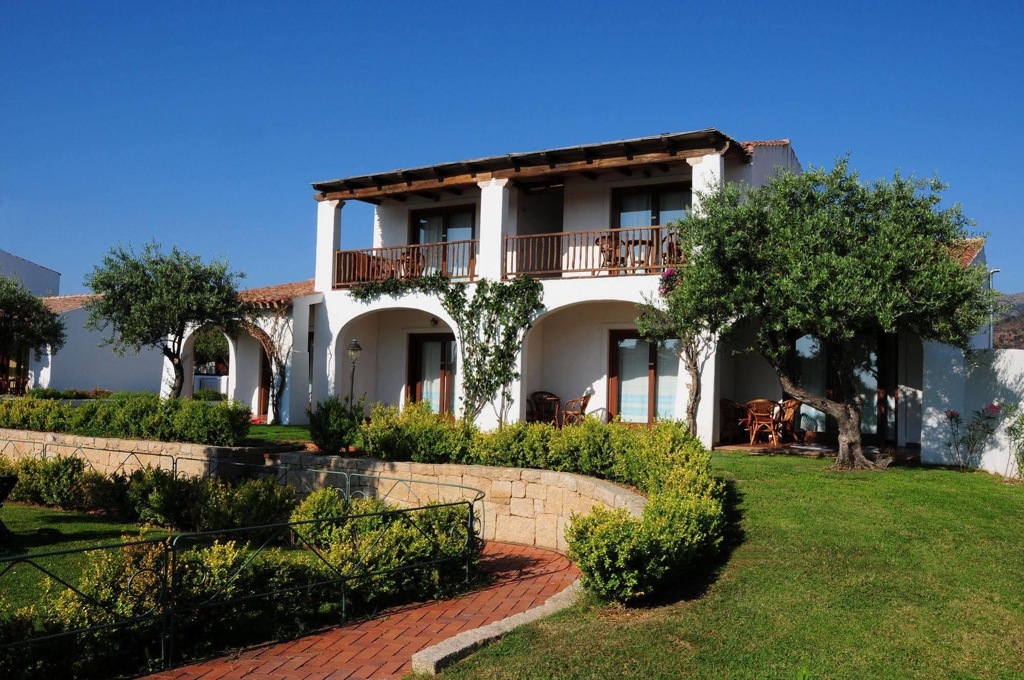 Aparthotel Le Tre Querce San Teodoro  Esterno foto
