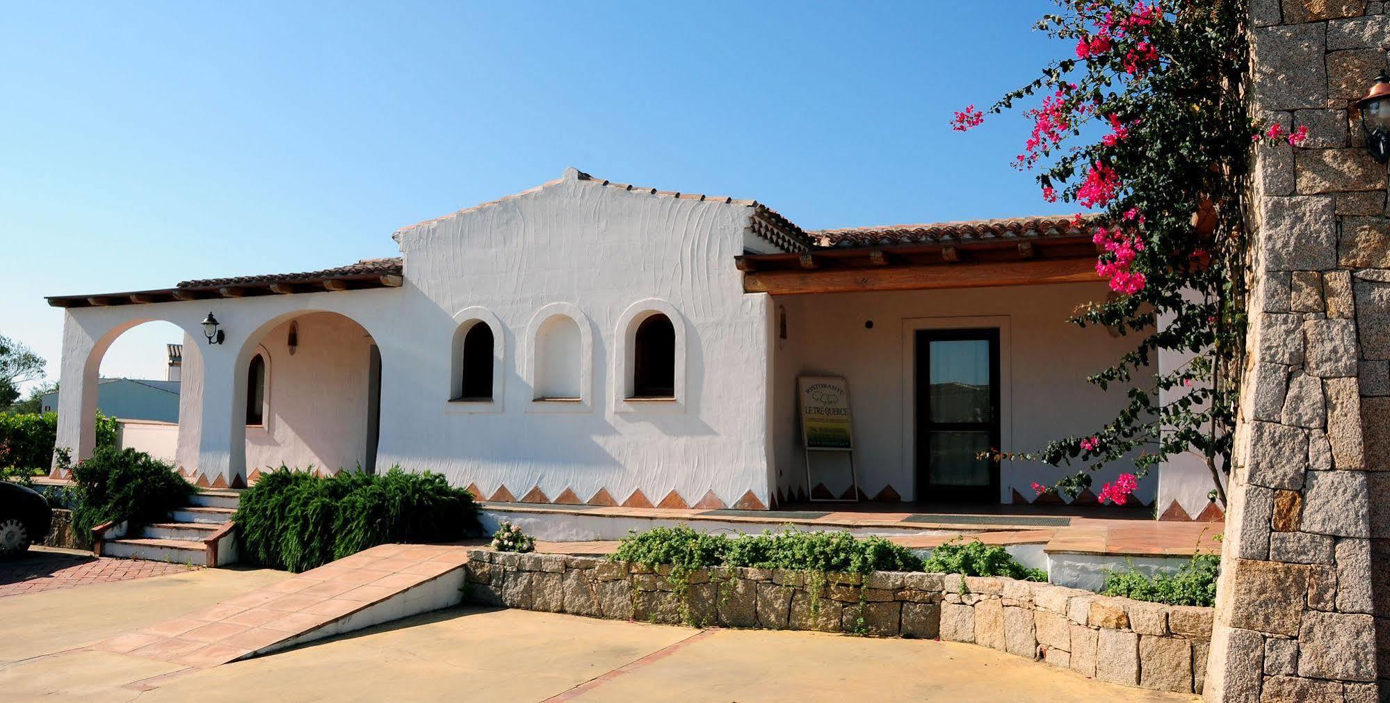 Aparthotel Le Tre Querce San Teodoro  Esterno foto