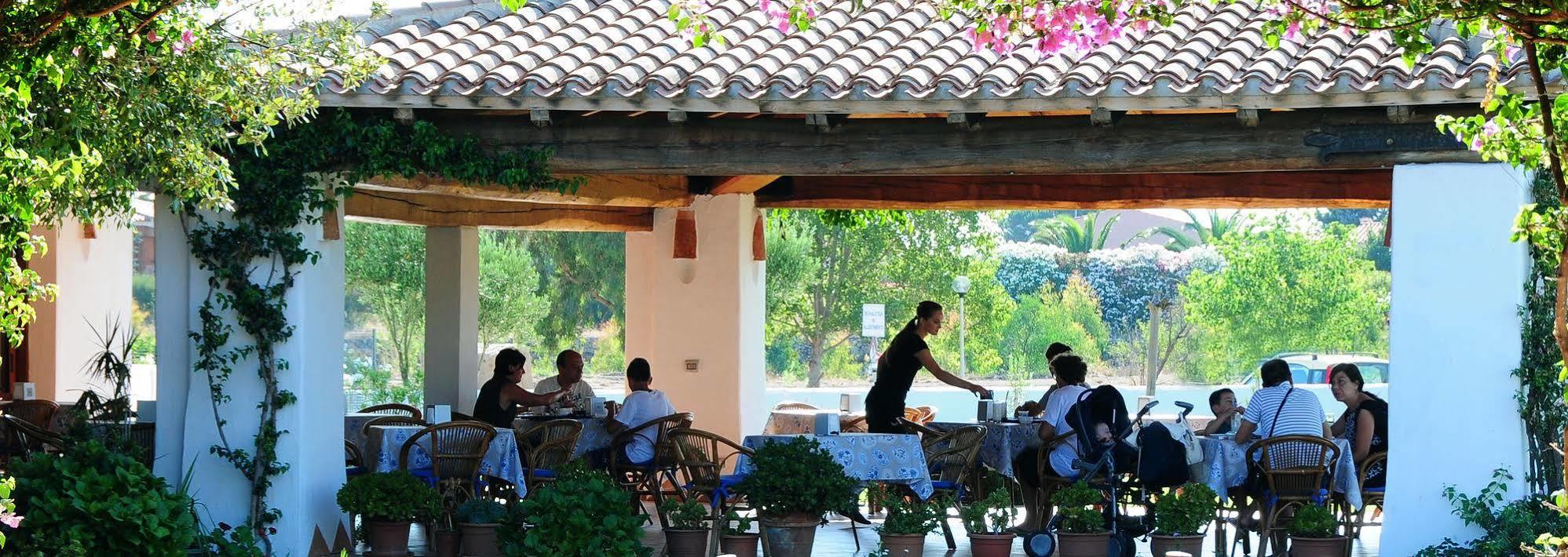 Aparthotel Le Tre Querce San Teodoro  Esterno foto
