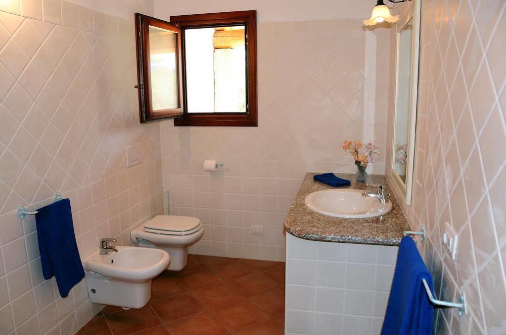 Aparthotel Le Tre Querce San Teodoro  Esterno foto